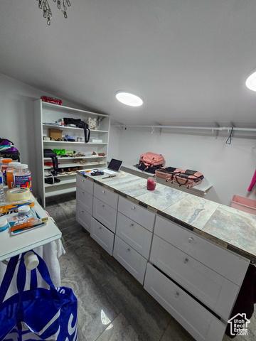 Bountiful, Utah, 84010, United States, 4 Bedrooms Bedrooms, ,3 BathroomsBathrooms,Residential,For Sale,1978564