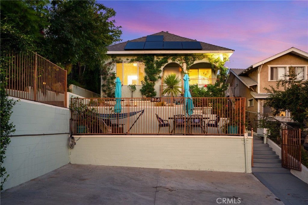 Los Angeles, California, 90063, United States, 3 Bedrooms Bedrooms, ,3 BathroomsBathrooms,Residential,For Sale,1938120