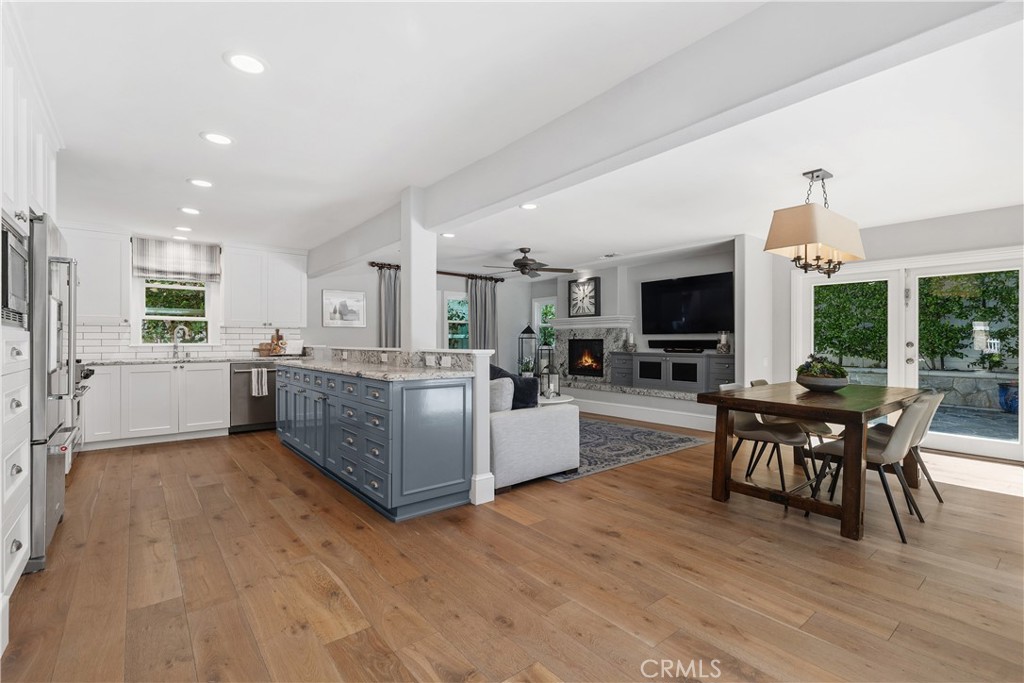 Newport Beach, California, 92660, United States, 4 Bedrooms Bedrooms, ,4 BathroomsBathrooms,Residential,For Sale,1949668