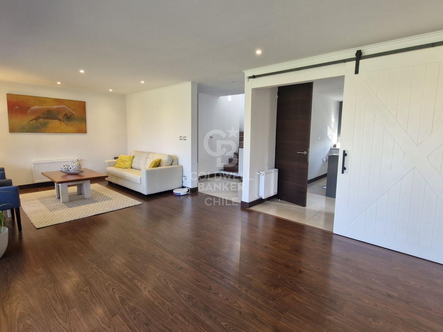 Colina, Chile, 4 Bedrooms Bedrooms, ,3 BathroomsBathrooms,Residential,For Sale,1874460