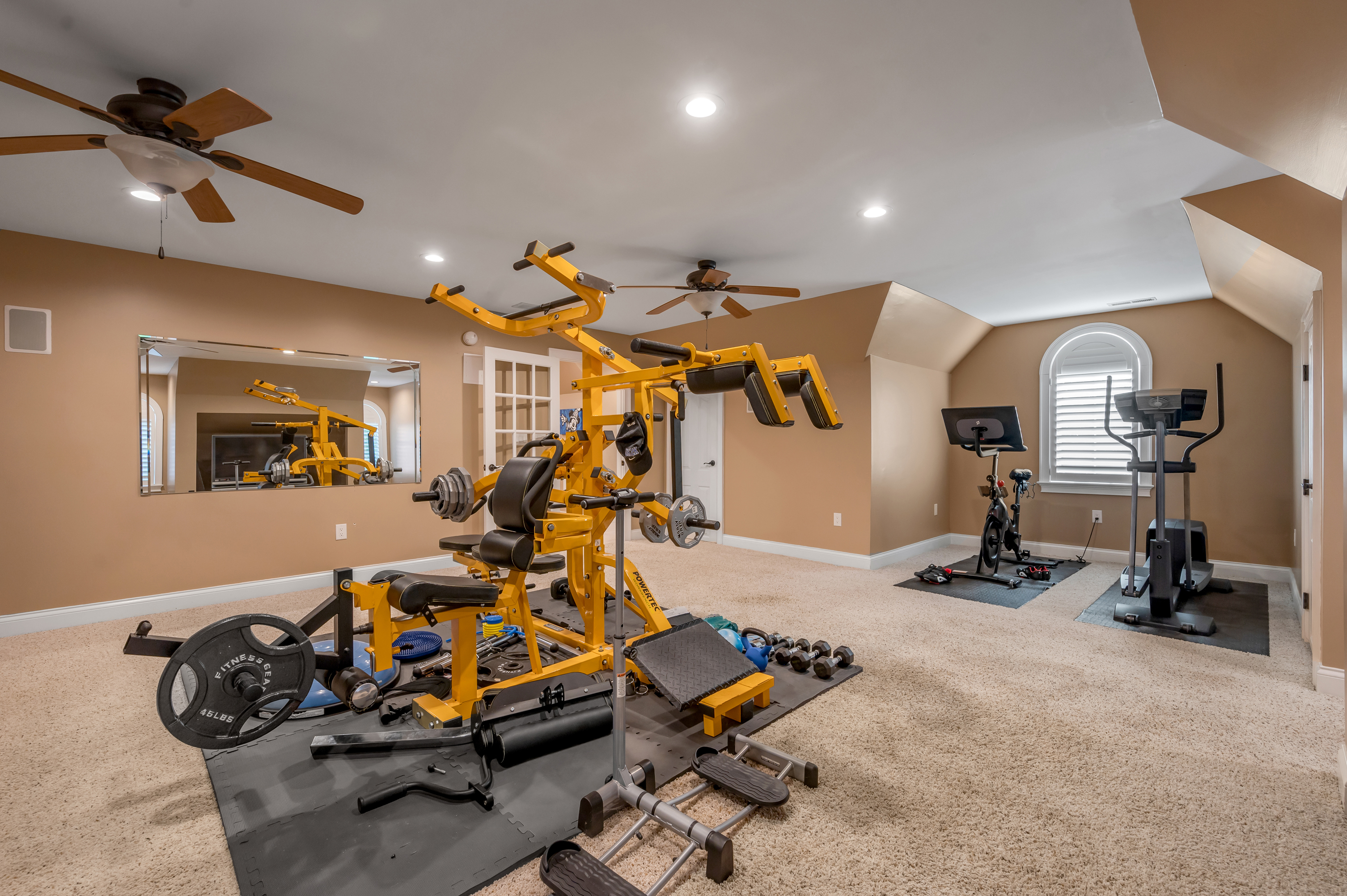  315 Whispering Brook Drive - 物件實景