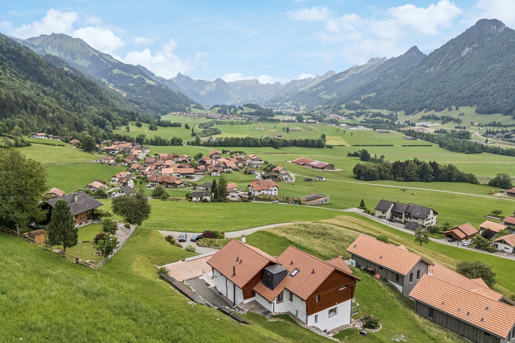  EXCLUSIVE - Magnificent property 10 minutes from Bulle and 20 minutes from Vevey - 物件實景
