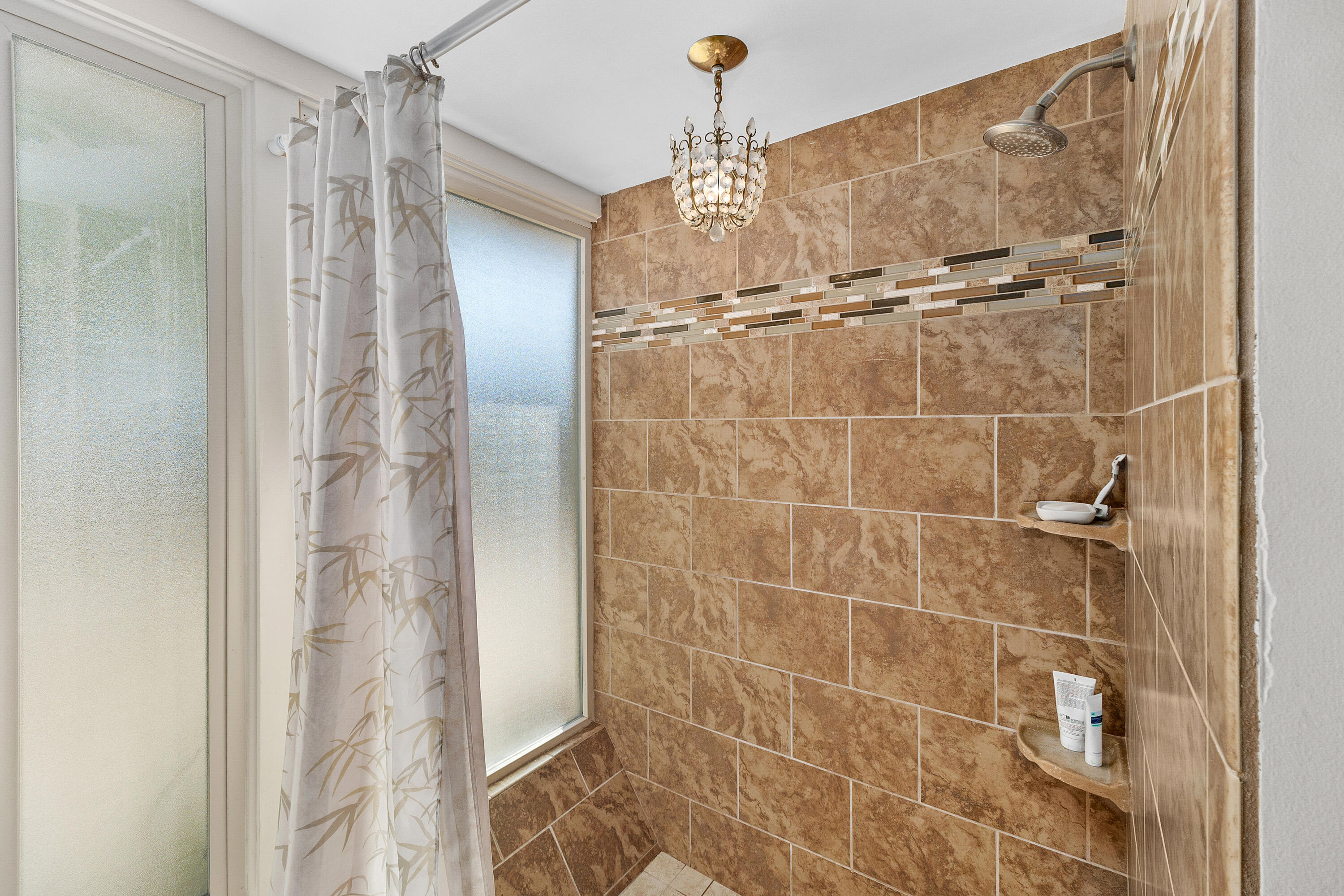 Rancho Mirage, California, 92270, United States, 3 Bedrooms Bedrooms, ,4 BathroomsBathrooms,Residential,For Sale,2001668