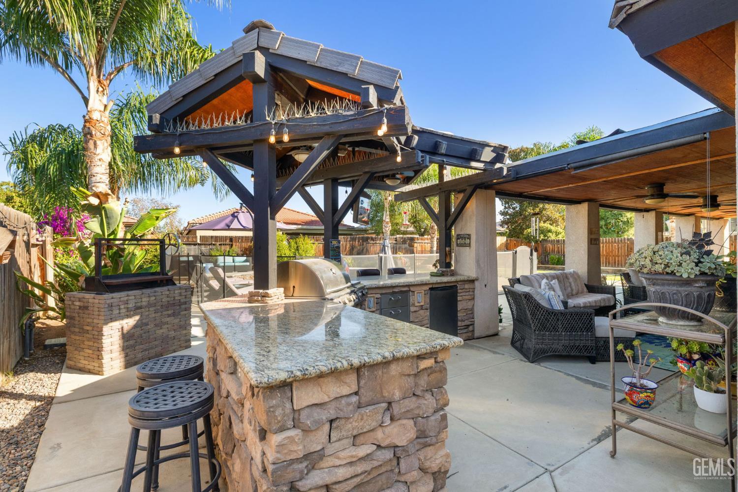 Bakersfield, California, 93312, United States, 4 Bedrooms Bedrooms, ,2 BathroomsBathrooms,Residential,For Sale,1970807