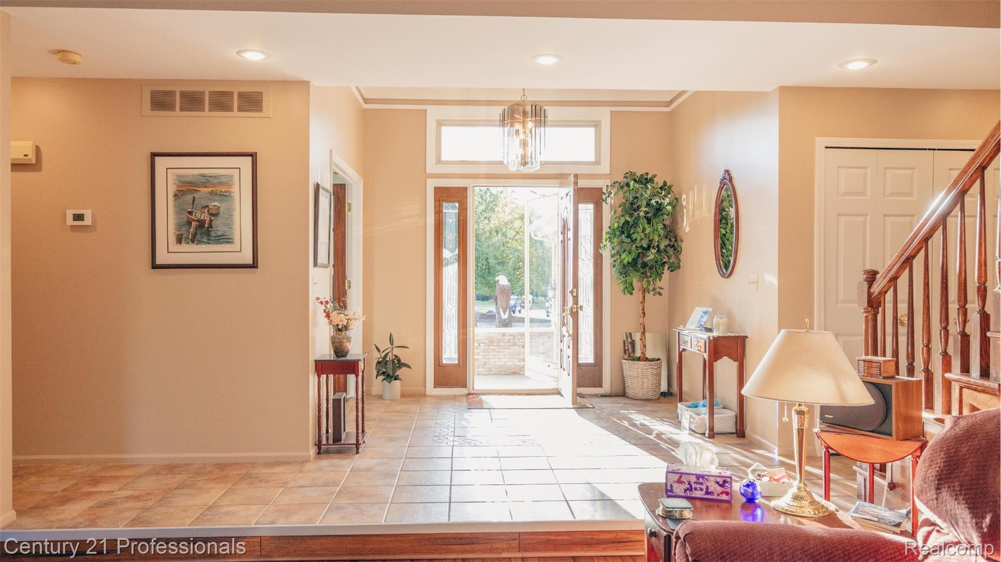 RochesterHills, Michigan, 48309, United States, 4 Bedrooms Bedrooms, ,4 BathroomsBathrooms,Residential,For Sale,1980404