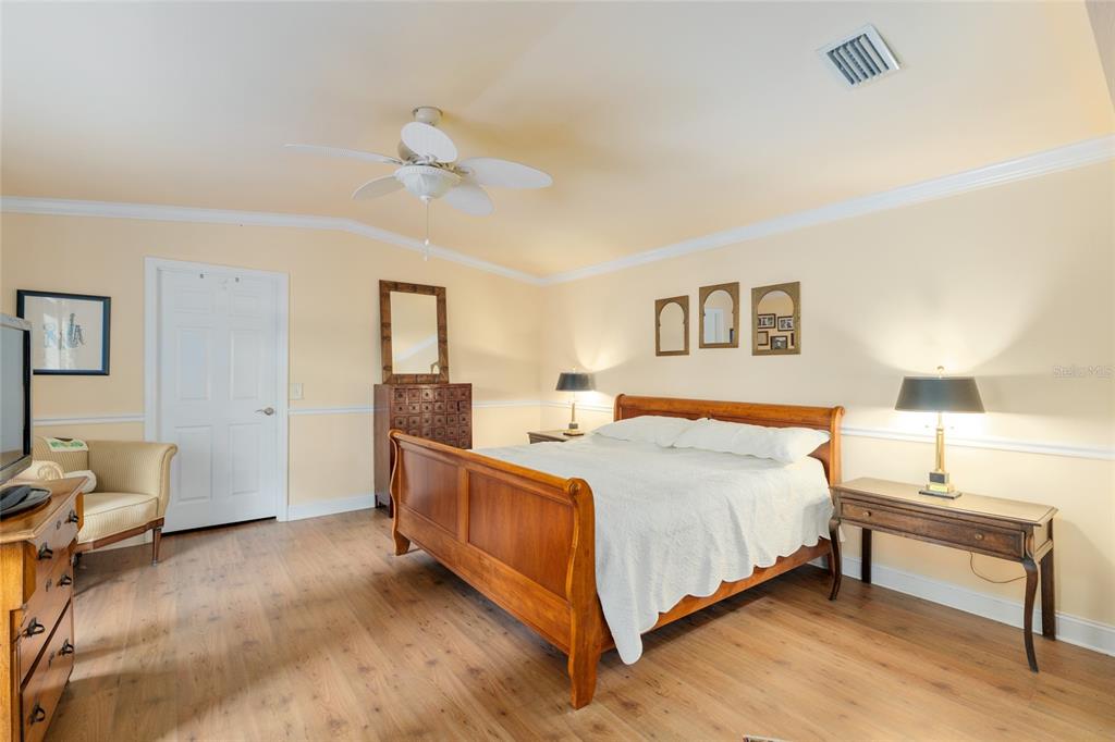 Newberry, Florida, 32669, United States, 3 Bedrooms Bedrooms, ,2 BathroomsBathrooms,Residential,For Sale,1847426