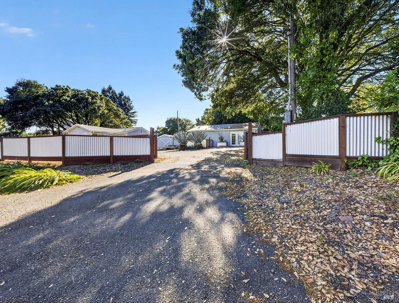 Penngrove, California, 94951, United States, 4 Bedrooms Bedrooms, ,2 BathroomsBathrooms,Residential,For Sale,2038876