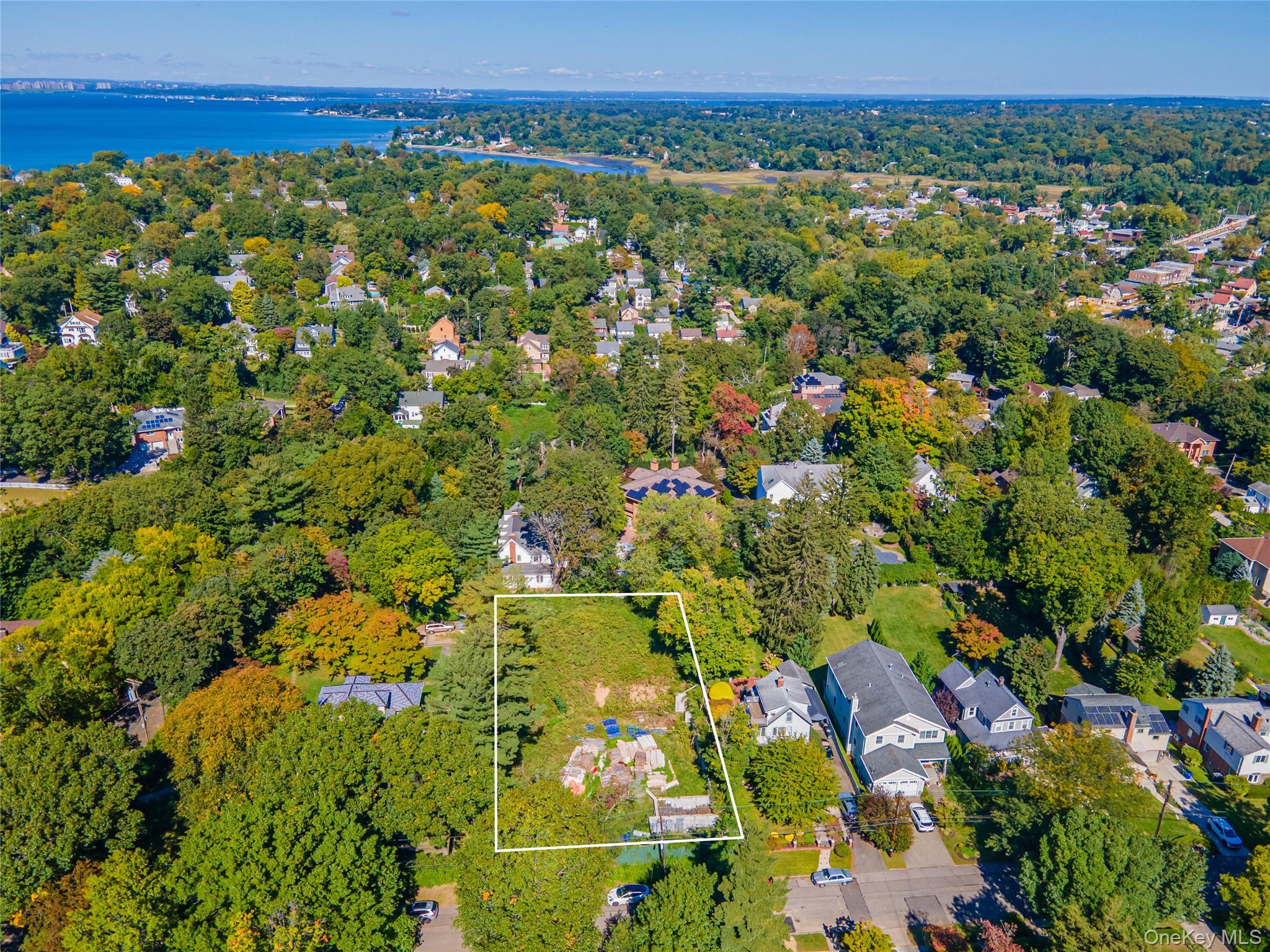  240-17 Poplar Street, Little Neck, NY, 11363 - 物件實景