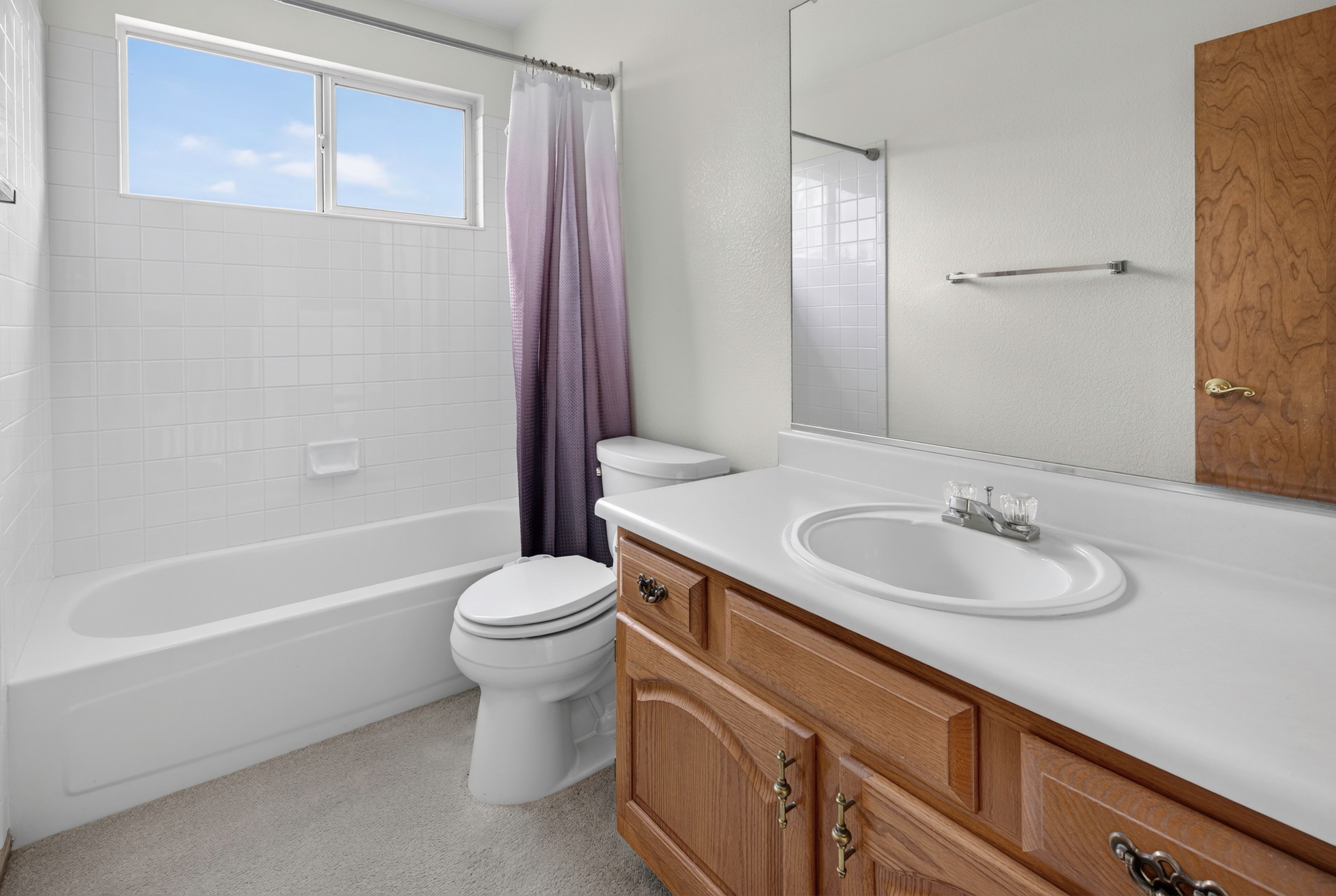  Lovingly Maintained Home in the Highly Sought-After Hunters Glen Community - 物件實景