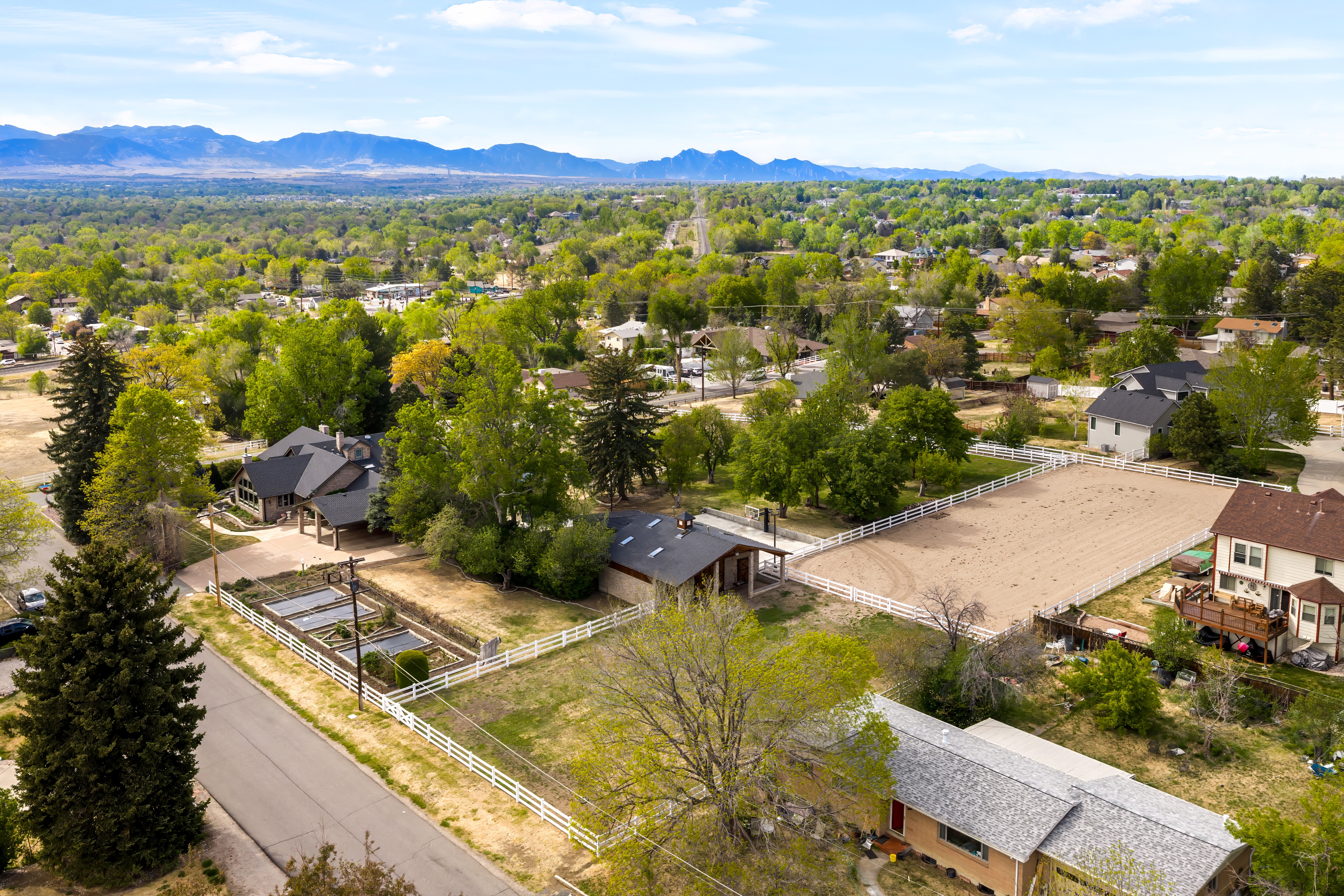  Over 2 Acre Estate With Unobstructed Mountain Views - 物件實景