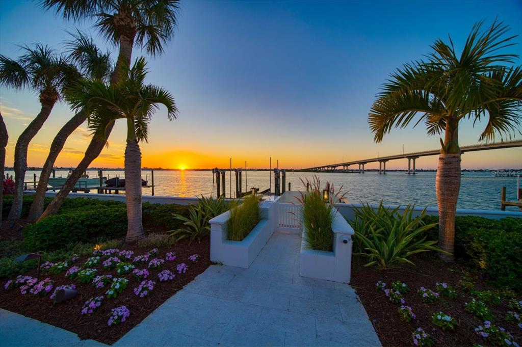 Largo, Florida, 33770, United States, 3 Bedrooms Bedrooms, ,4 BathroomsBathrooms,Residential,For Sale,1989168