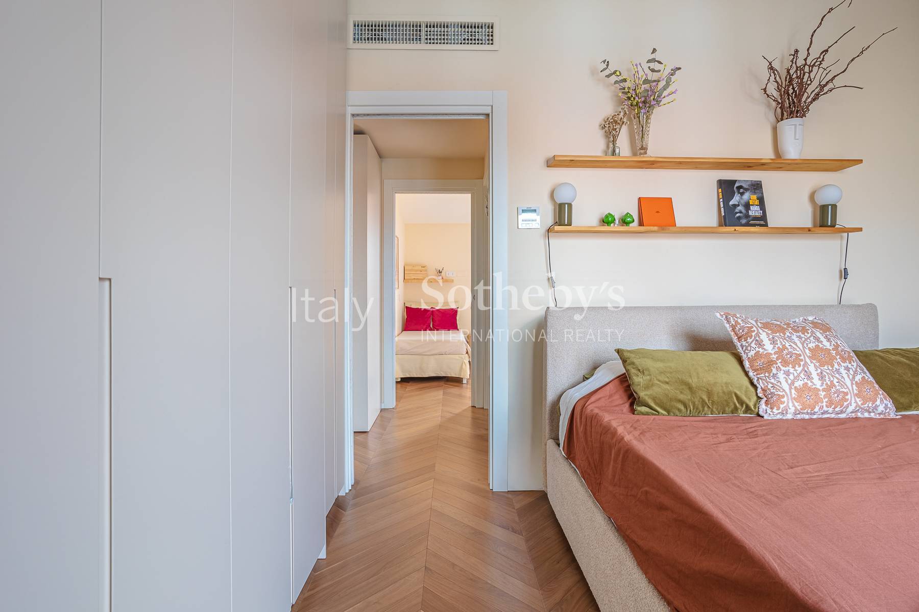 Light-filled penthouse in an elegant residential setting - 物件實景