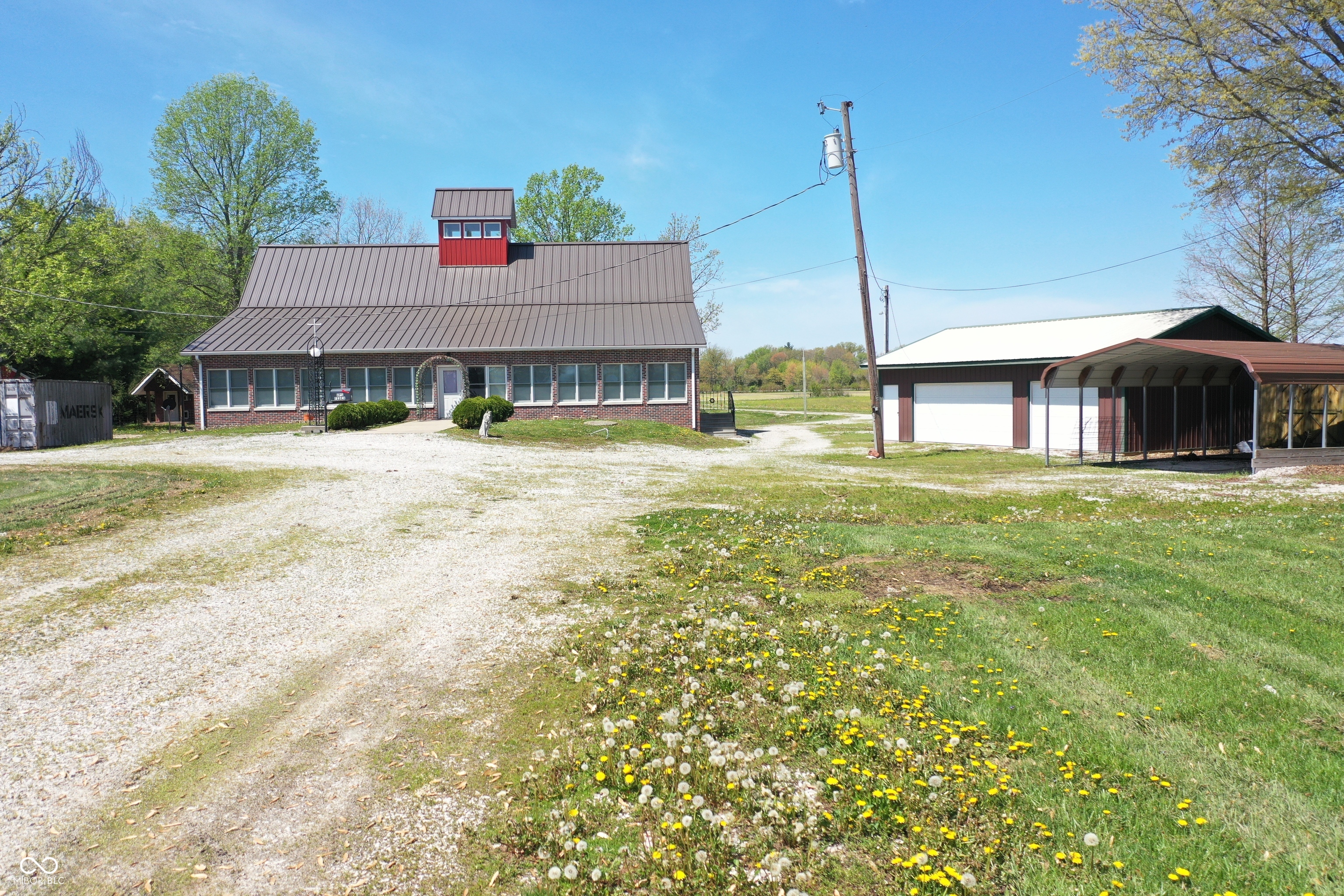 Farmersburg, Indiana, 47850, United States, 3 Bedrooms Bedrooms, ,2 BathroomsBathrooms,Residential,For Sale,1915515