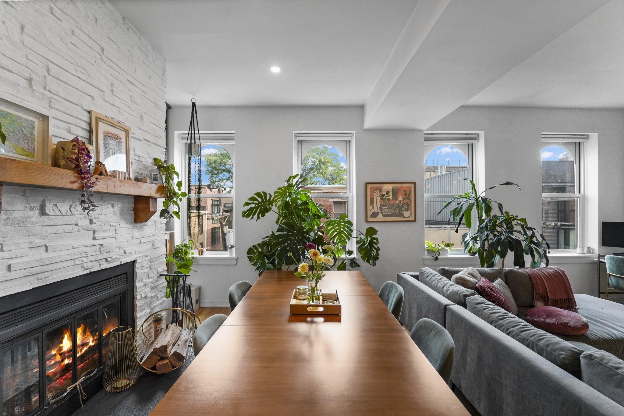 Hoboken, New Jersey, 07030, United States, 1 Bedroom Bedrooms, ,2 BathroomsBathrooms,Residential,For Sale,1988073