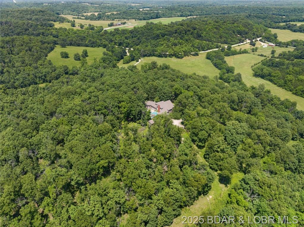 Camdenton, Missouri, 65020, United States, 5 Bedrooms Bedrooms, ,5 BathroomsBathrooms,Residential,For Sale,1850376
