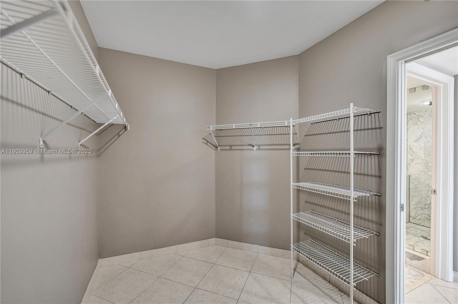 Aventura, Florida, 33180, United States, 2 Bedrooms Bedrooms, ,2 BathroomsBathrooms,Residential,For Sale,1988948