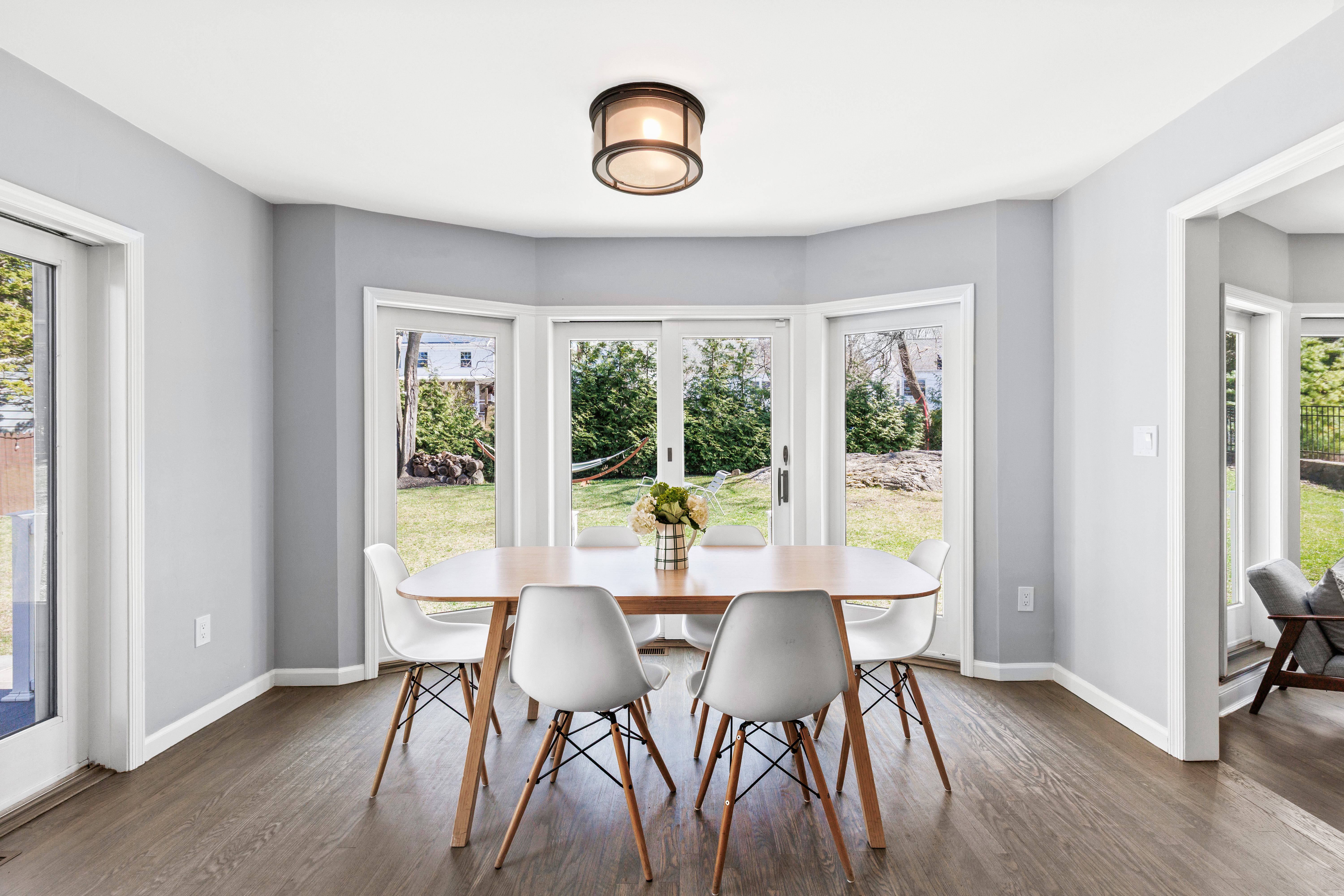  Fully Renovated Shore Acres Home - 物件實景