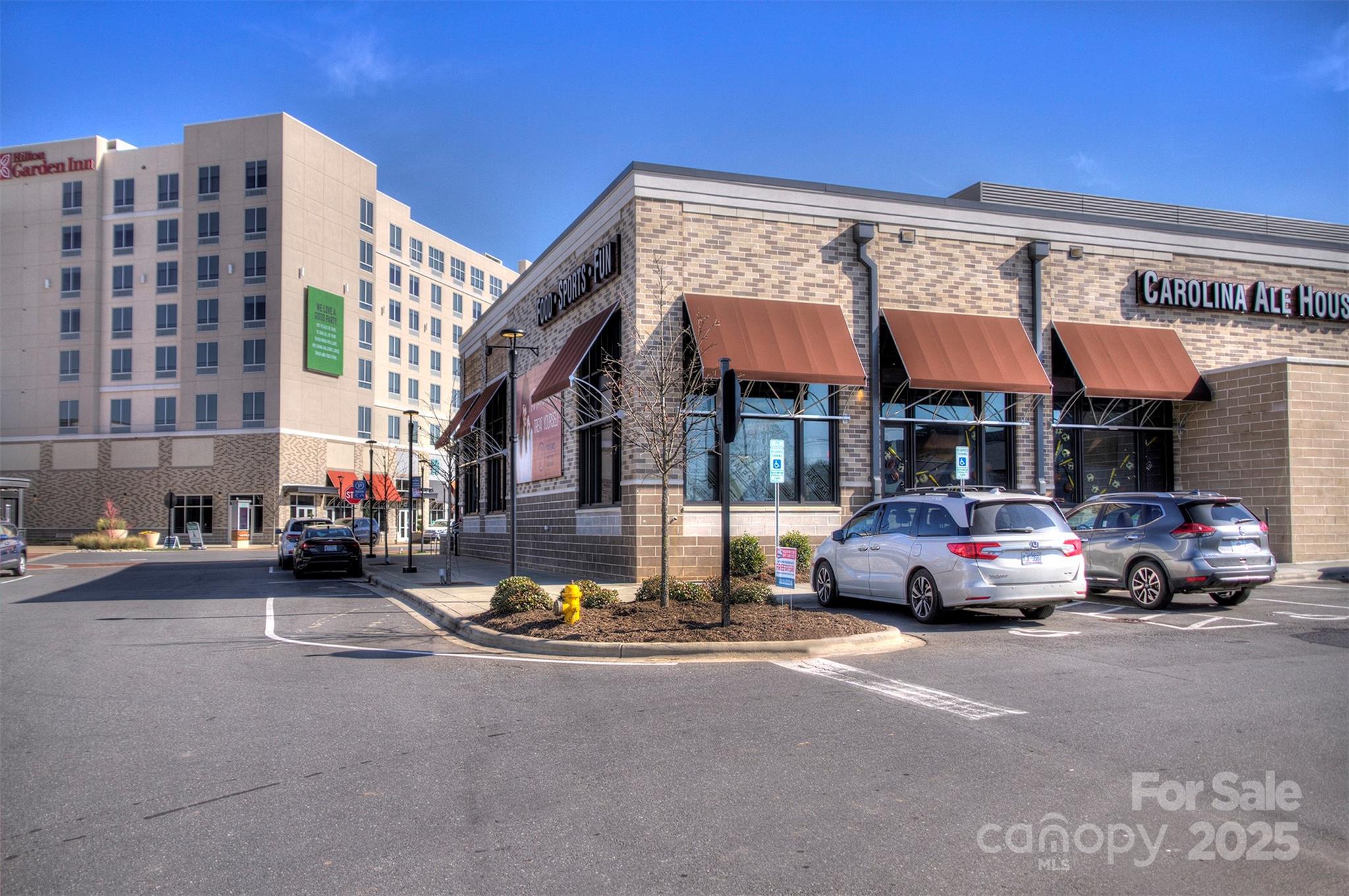 Charlotte, North Carolina, 28277, United States, 4 Bedrooms Bedrooms, ,4 BathroomsBathrooms,Residential,For Sale,1989428