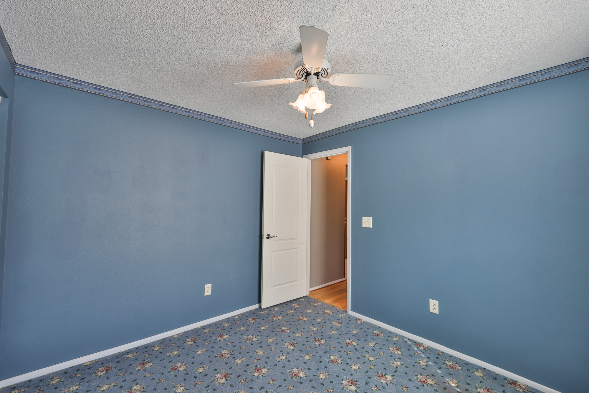 Tampa, Florida, 33635, United States, 4 Bedrooms Bedrooms, ,2 BathroomsBathrooms,Residential,For Sale,1996495