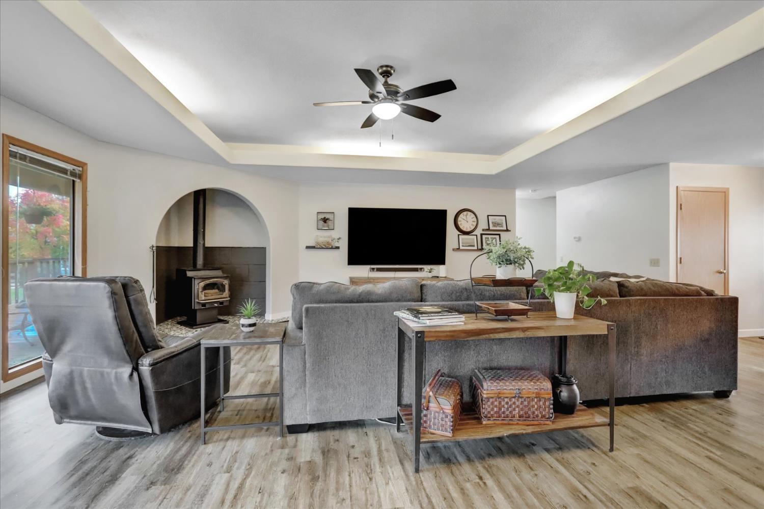 Penn Valley, California, 95946, United States, 3 Bedrooms Bedrooms, ,3 BathroomsBathrooms,Residential,For Sale,1979981