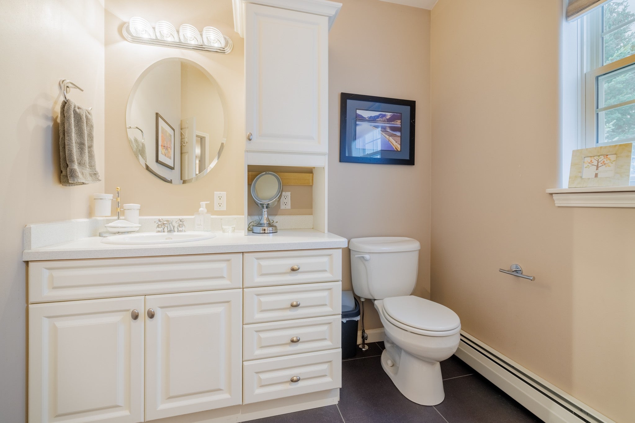 Helena, Montana, 59601, United States, 5 Bedrooms Bedrooms, ,3 BathroomsBathrooms,Residential,For Sale,1885128