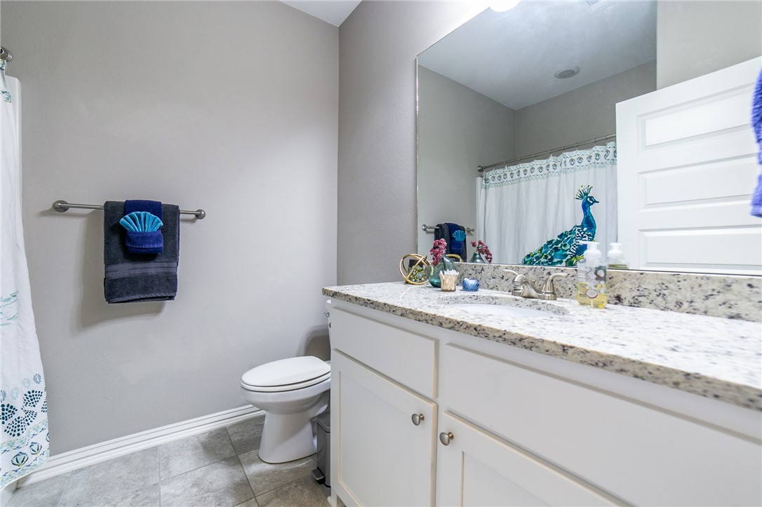Fayetteville, Arkansas, 72701, United States, 4 Bedrooms Bedrooms, ,3 BathroomsBathrooms,Residential,For Sale,1874456