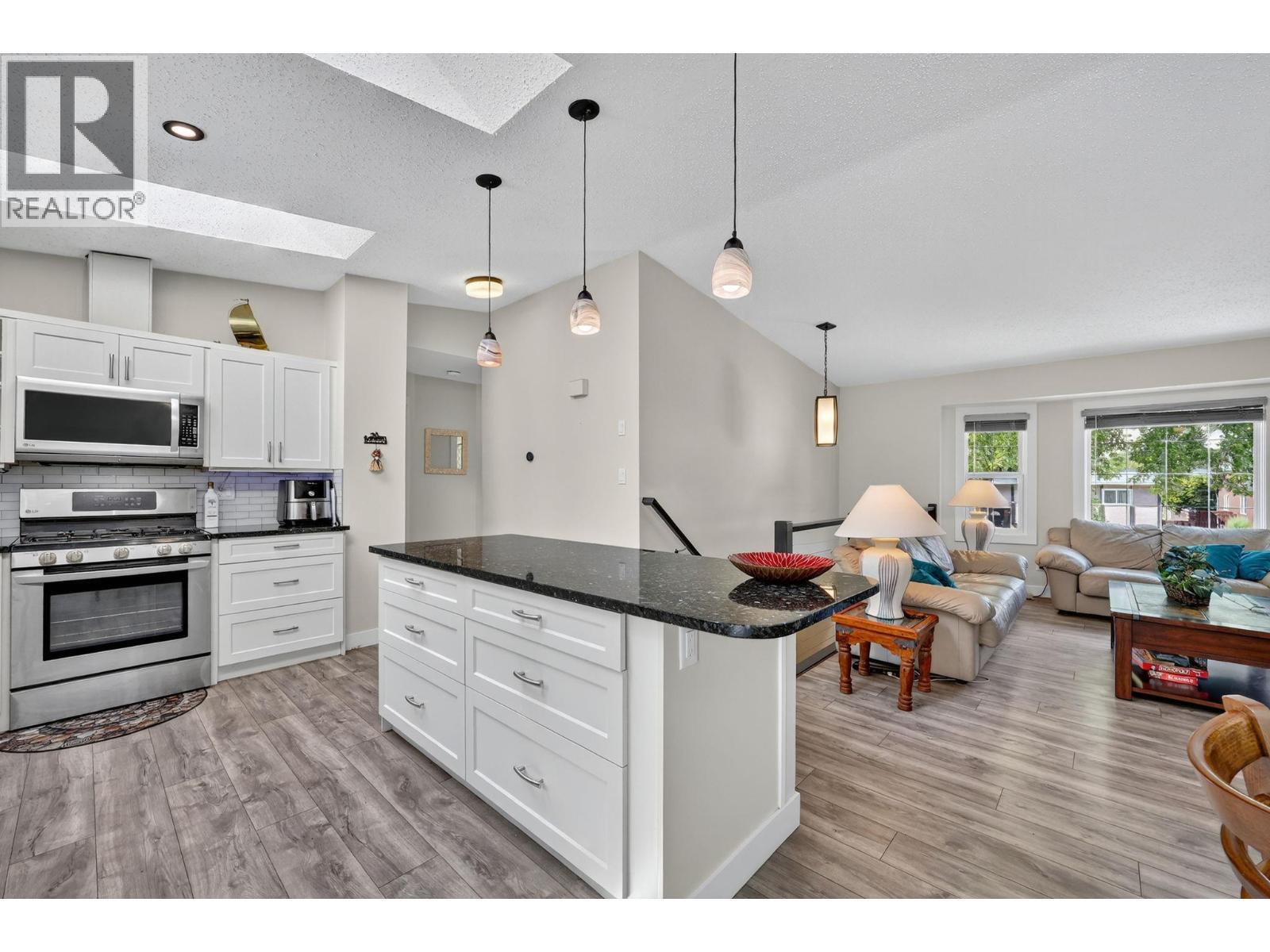 PENTICTON, British Columbia, V2A 7E7, CA, 4 Bedrooms Bedrooms, ,3 BathroomsBathrooms,Residential,For Sale,1947241