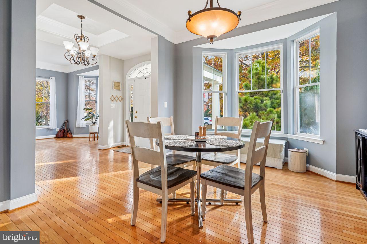 Warrenton, Virginia, 20187, United States, 4 Bedrooms Bedrooms, ,4 BathroomsBathrooms,Residential,For Sale,1989713