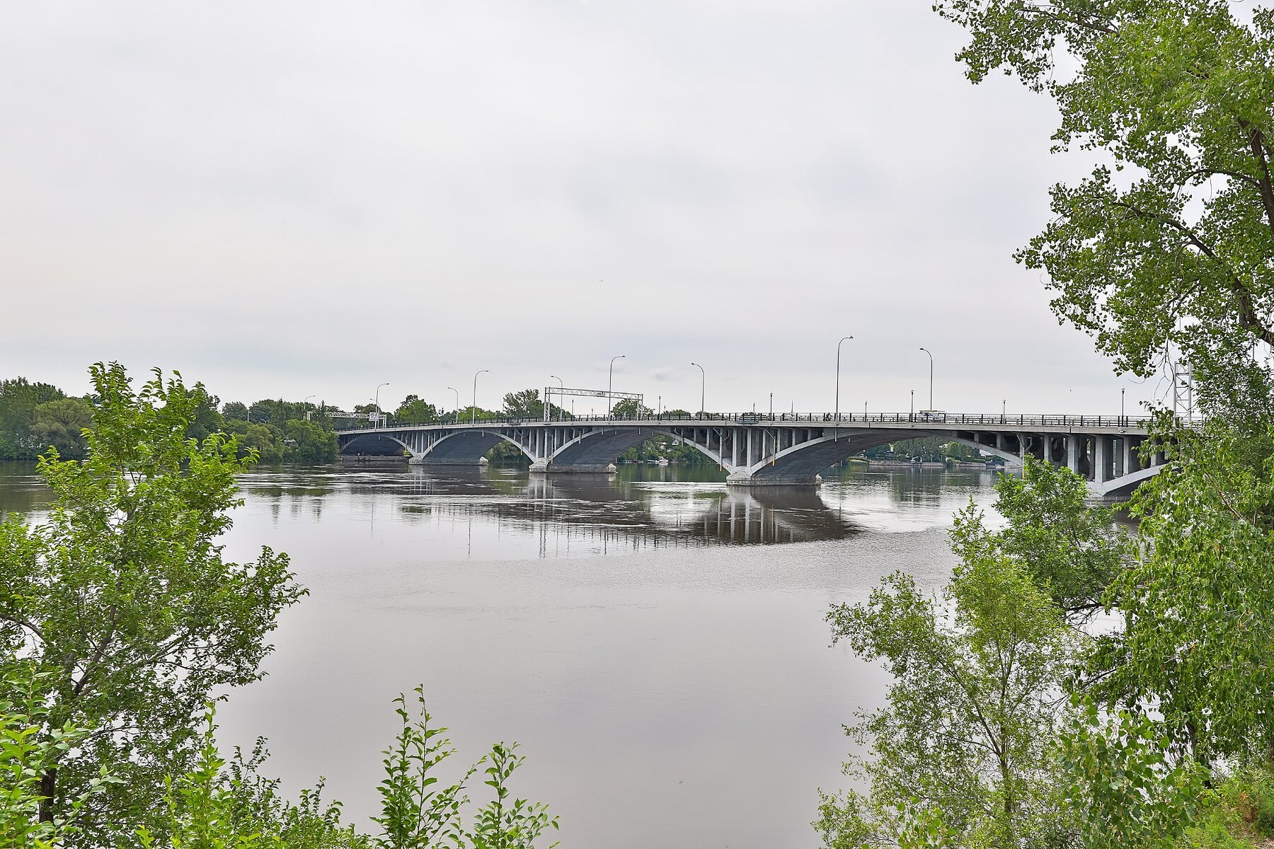  Pont-Viau, Laval - 物件實景