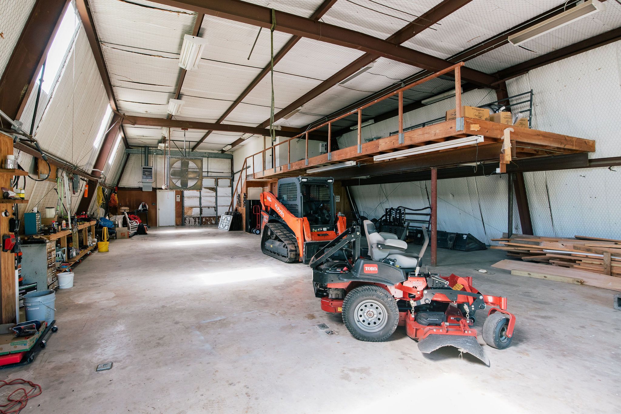  9325 FM 428, Aubrey, TX 76227 - 物件實景