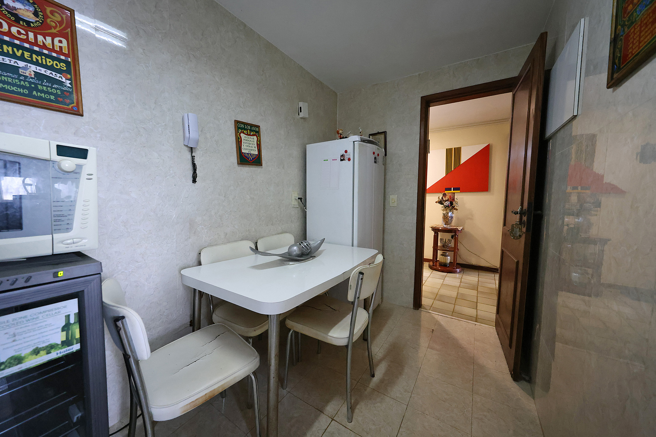  150 sqm apartment with side ocean views on Leblon’s beach block - 物件實景