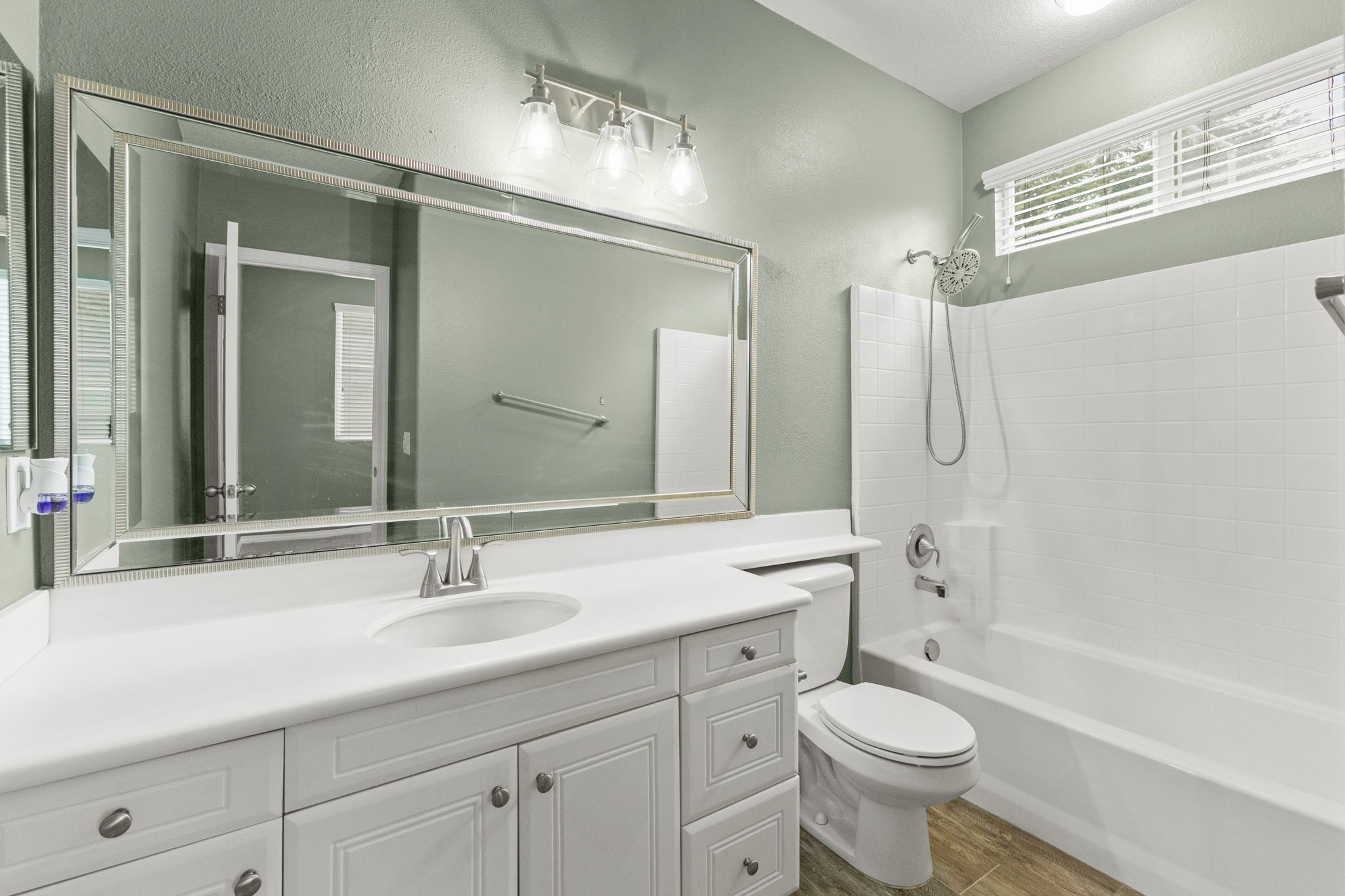 Redlands, California, 92374, United States, 6 Bedrooms Bedrooms, ,4 BathroomsBathrooms,Residential,For Sale,1923576
