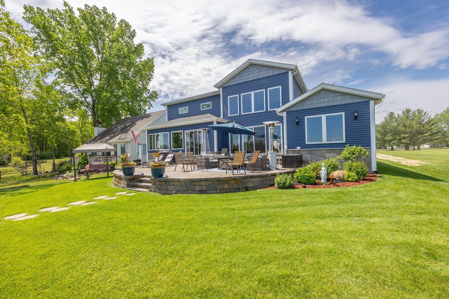 Canadian Lakes, Michigan, 49346, United States, 7 Bedrooms Bedrooms, ,5 BathroomsBathrooms,Residential,For Sale,1765643