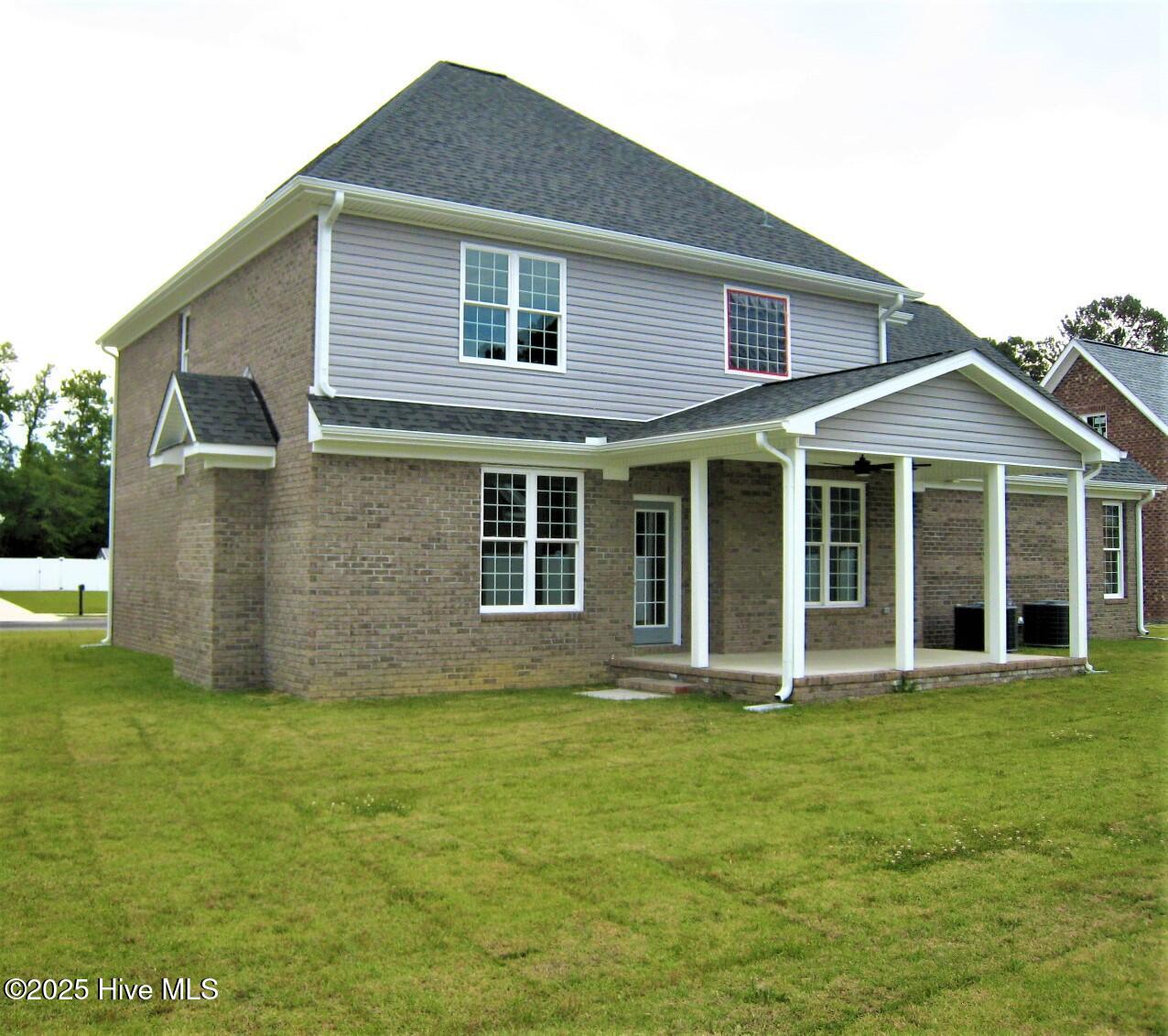 Jacksonville, North Carolina, 28546, United States, 5 Bedrooms Bedrooms, ,3 BathroomsBathrooms,Residential,For Sale,1983326