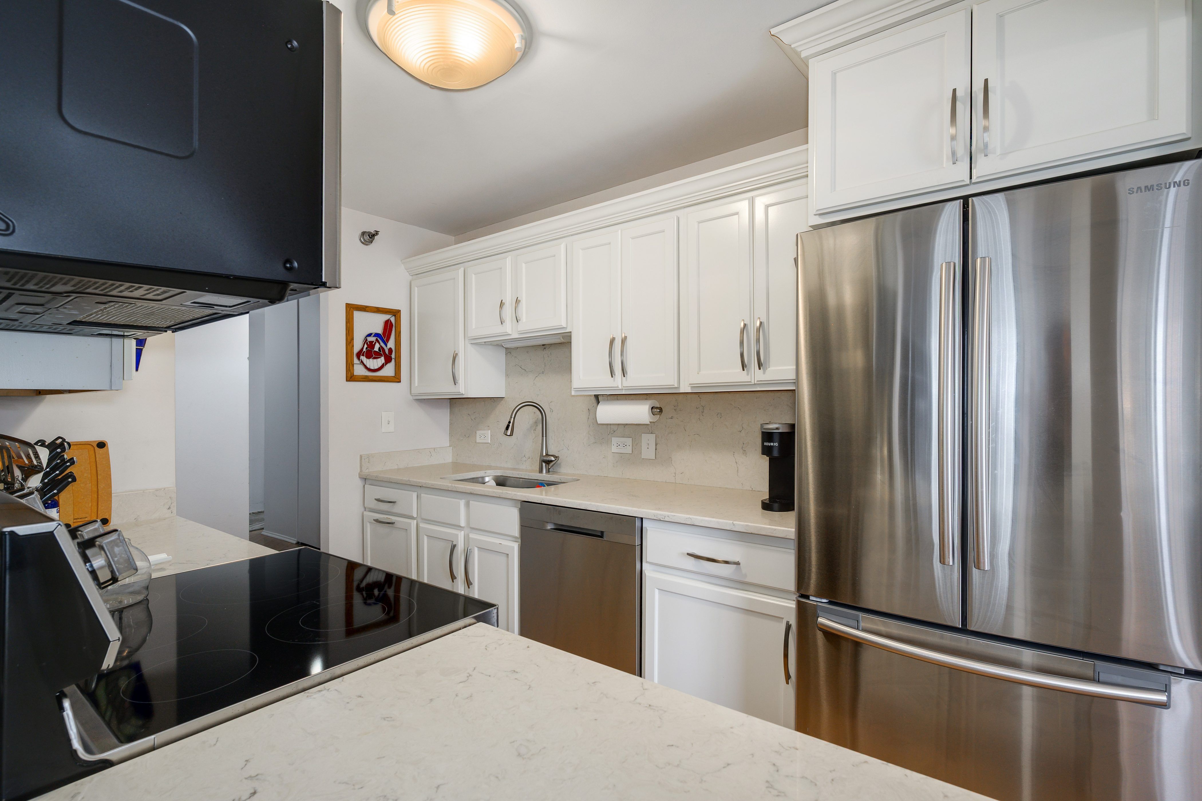  Corner Condo in River North