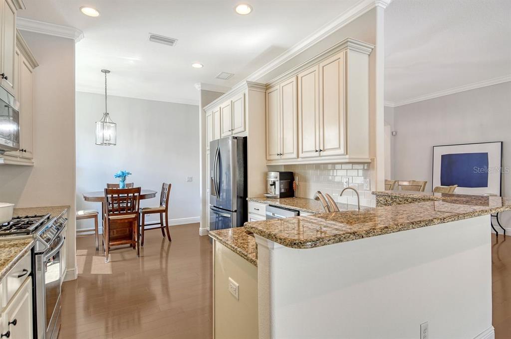 Bradenton, Florida, 34201, United States, 2 Bedrooms Bedrooms, ,2 BathroomsBathrooms,Residential,For Sale,1961743