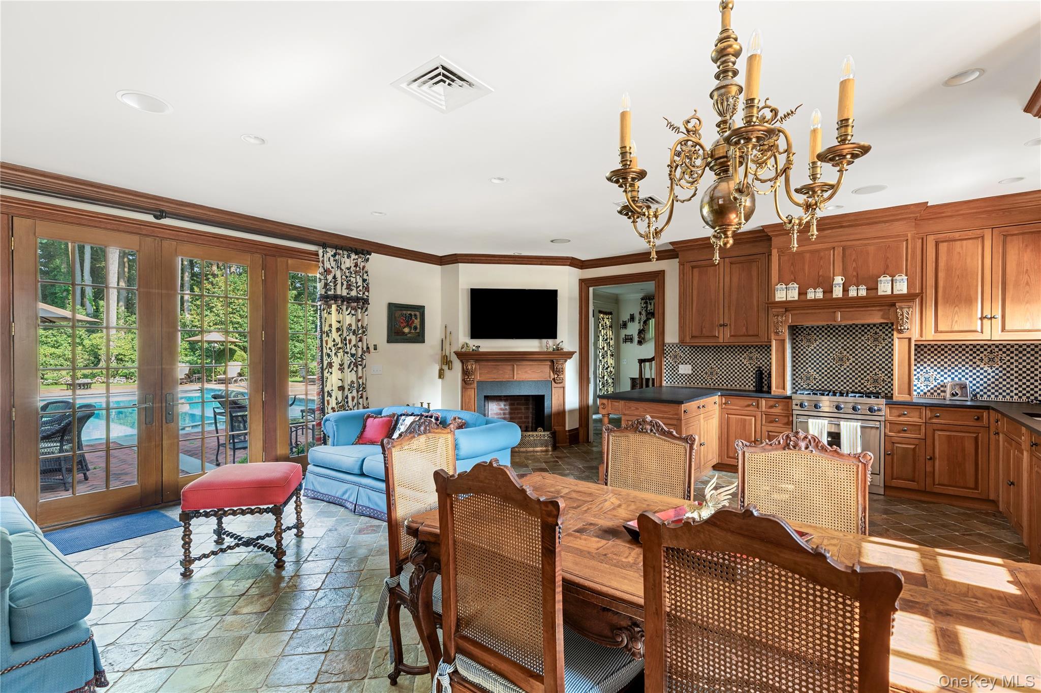  39 Chestnut Hill Drive, Upper Brookville, NY, 11771 - 物件實景