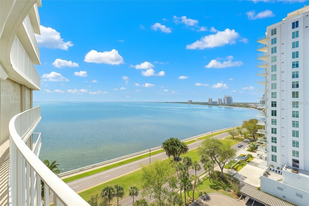 Tampa, Florida, 33629, United States, 2 Bedrooms Bedrooms, ,2 BathroomsBathrooms,Residential,For Sale,1993364