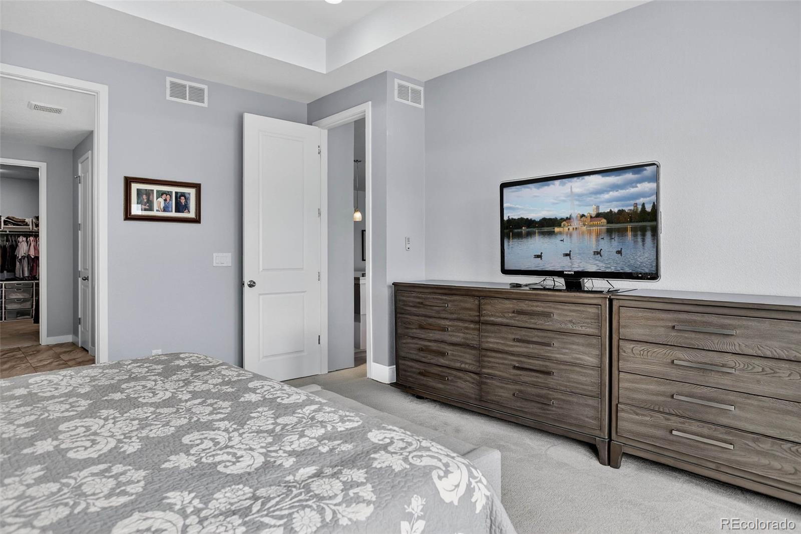Littleton, Colorado, 80125, United States, 4 Bedrooms Bedrooms, ,3 BathroomsBathrooms,Residential,For Sale,1940940