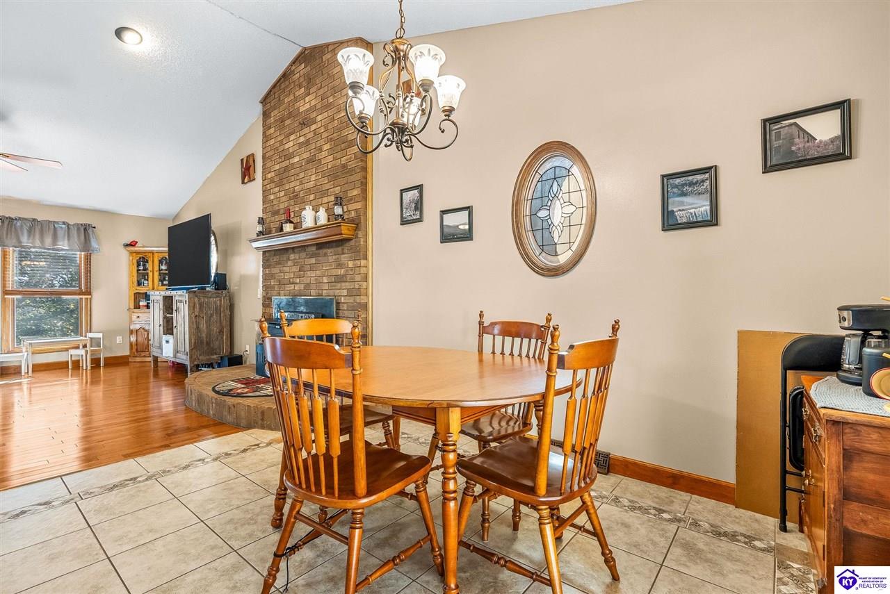 Boston, Kentucky, 40107, United States, 3 Bedrooms Bedrooms, ,2 BathroomsBathrooms,Residential,For Sale,1989624