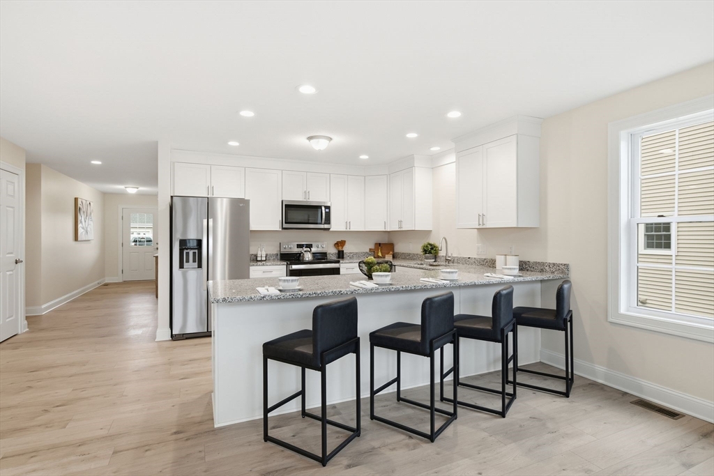 Wilbraham, Massachusetts, 01095, United States, 2 Bedrooms Bedrooms, ,2 BathroomsBathrooms,Residential,For Sale,1987611