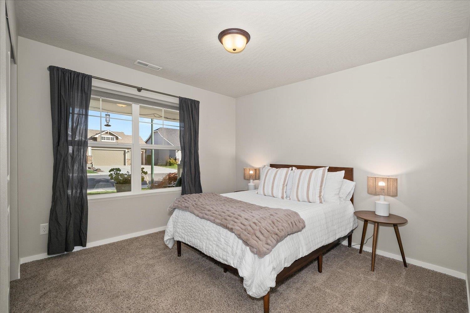 Spokane, Washington, 99224, United States, 4 Bedrooms Bedrooms, ,2 BathroomsBathrooms,Residential,For Sale,1977853