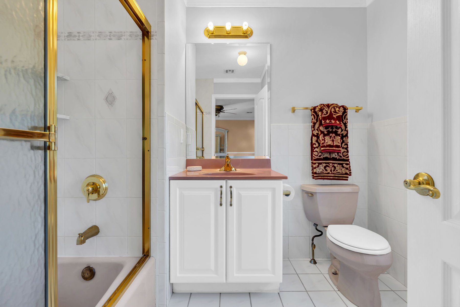  Luxury Multi-Generational Estate - 物件實景