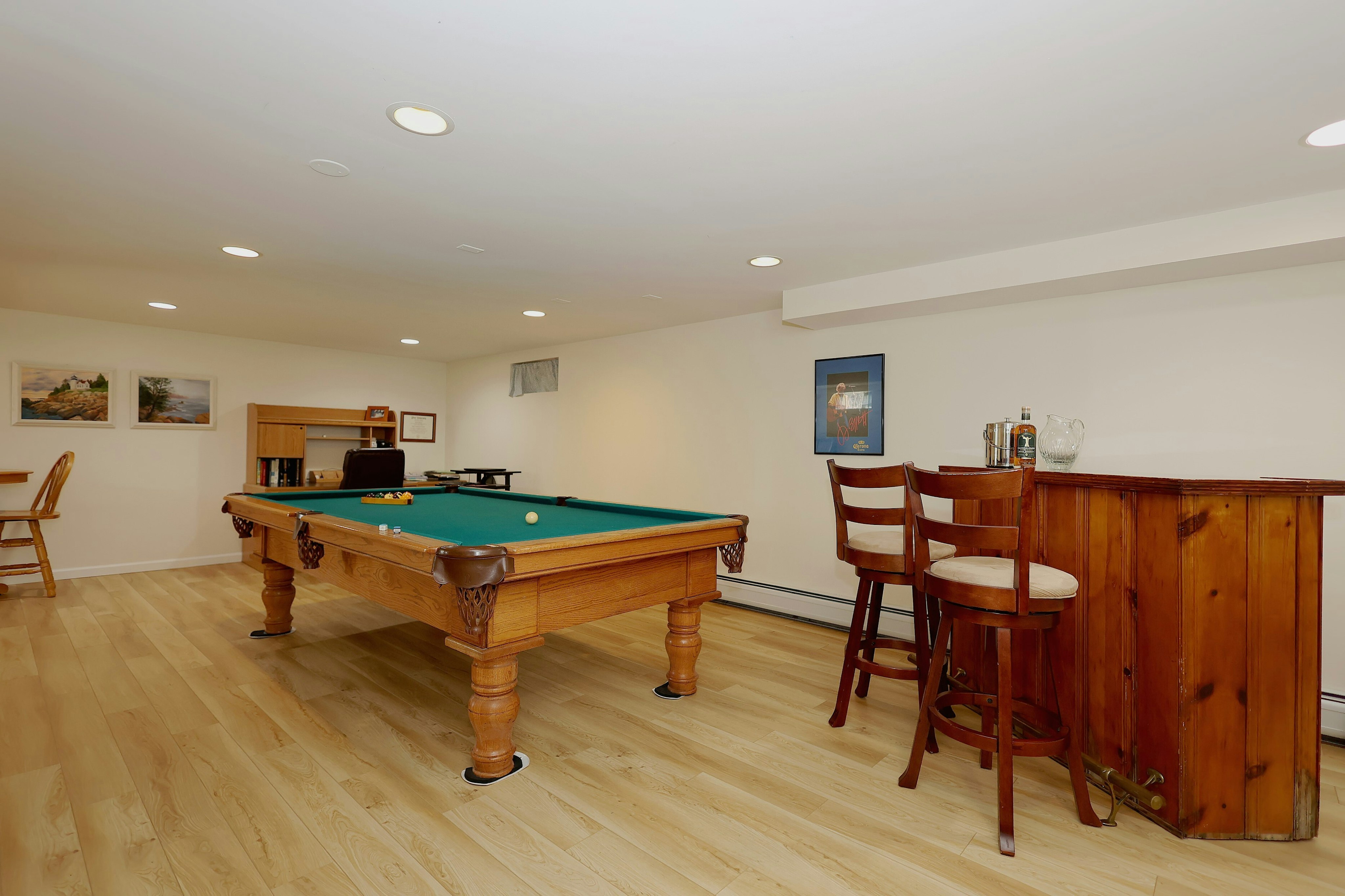  Classic New England Colonial - 物件實景