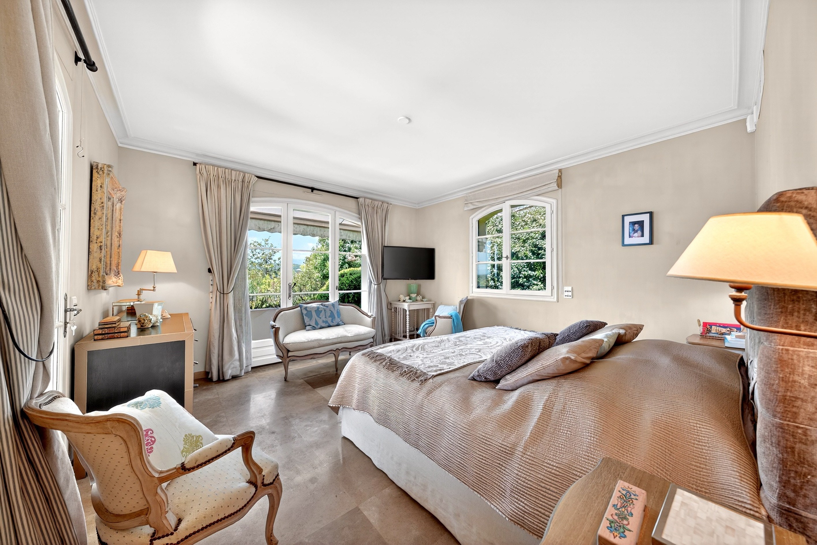  Luxury villa in Mougins with heated pool and panoramic views near the historic … - 物件實景