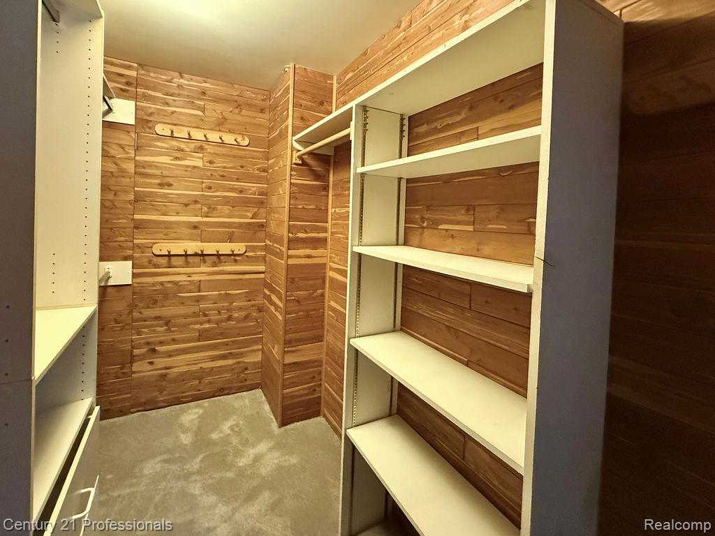 RochesterHills, Michigan, 48309, United States, 4 Bedrooms Bedrooms, ,3 BathroomsBathrooms,Residential,For Sale,1976232