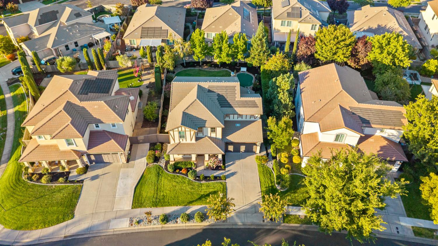 El Dorado Hills, California, 95762, United States, 4 Bedrooms Bedrooms, ,3 BathroomsBathrooms,Residential,For Sale,1925996
