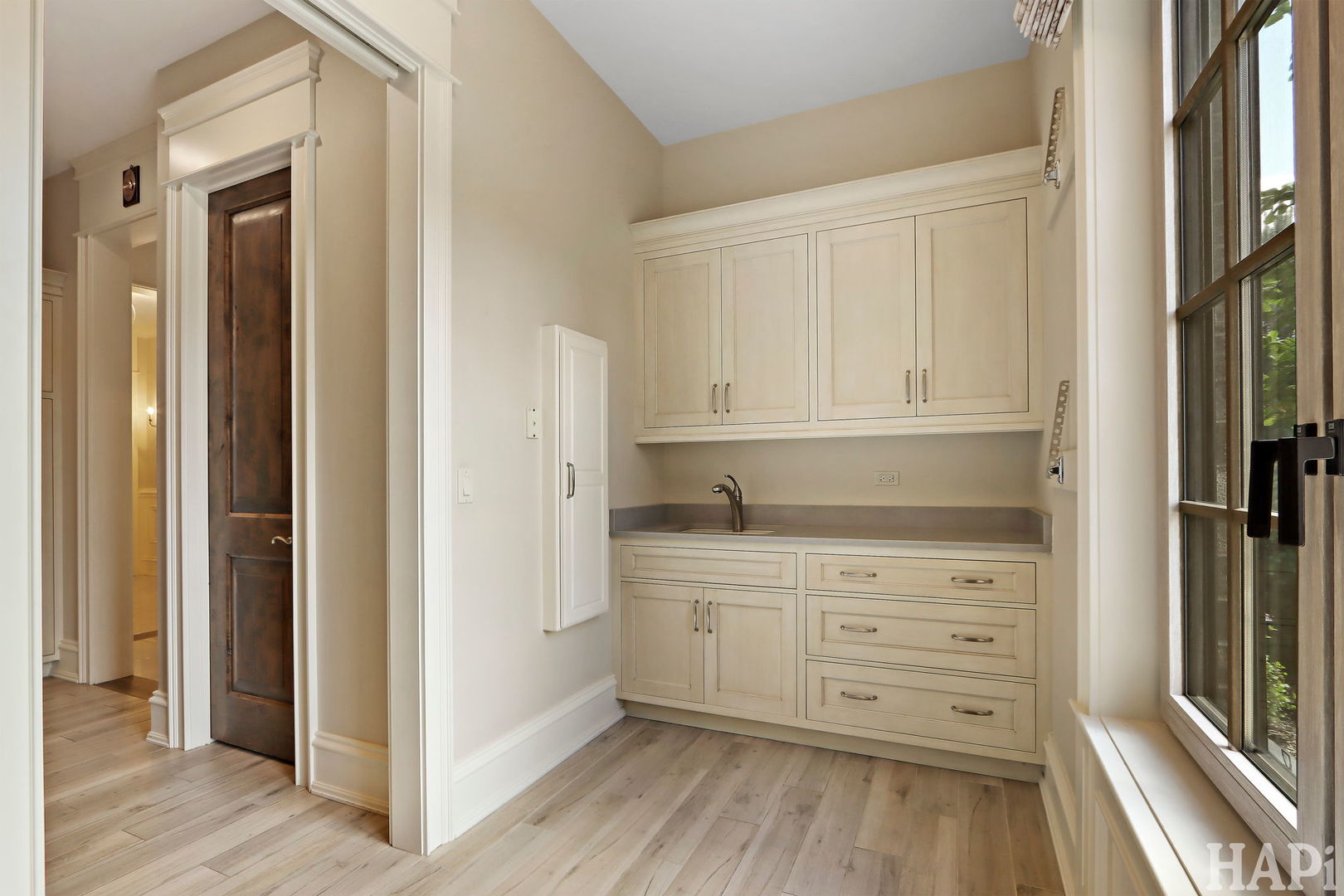 South Barrington, Illinois, 60010, United States, 5 Bedrooms Bedrooms, ,6 BathroomsBathrooms,Residential,For Sale,1947968