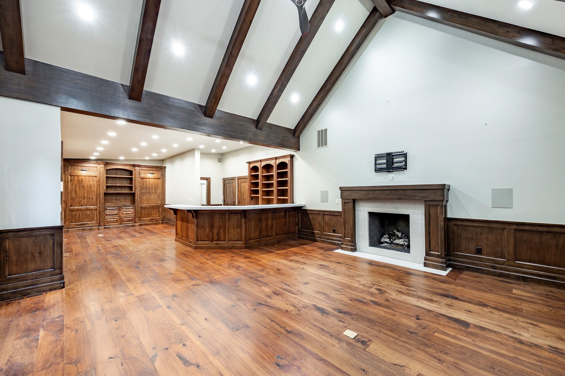  Stunning Tudor Estate in Premier Walker Lane Neighborhood - 物件實景