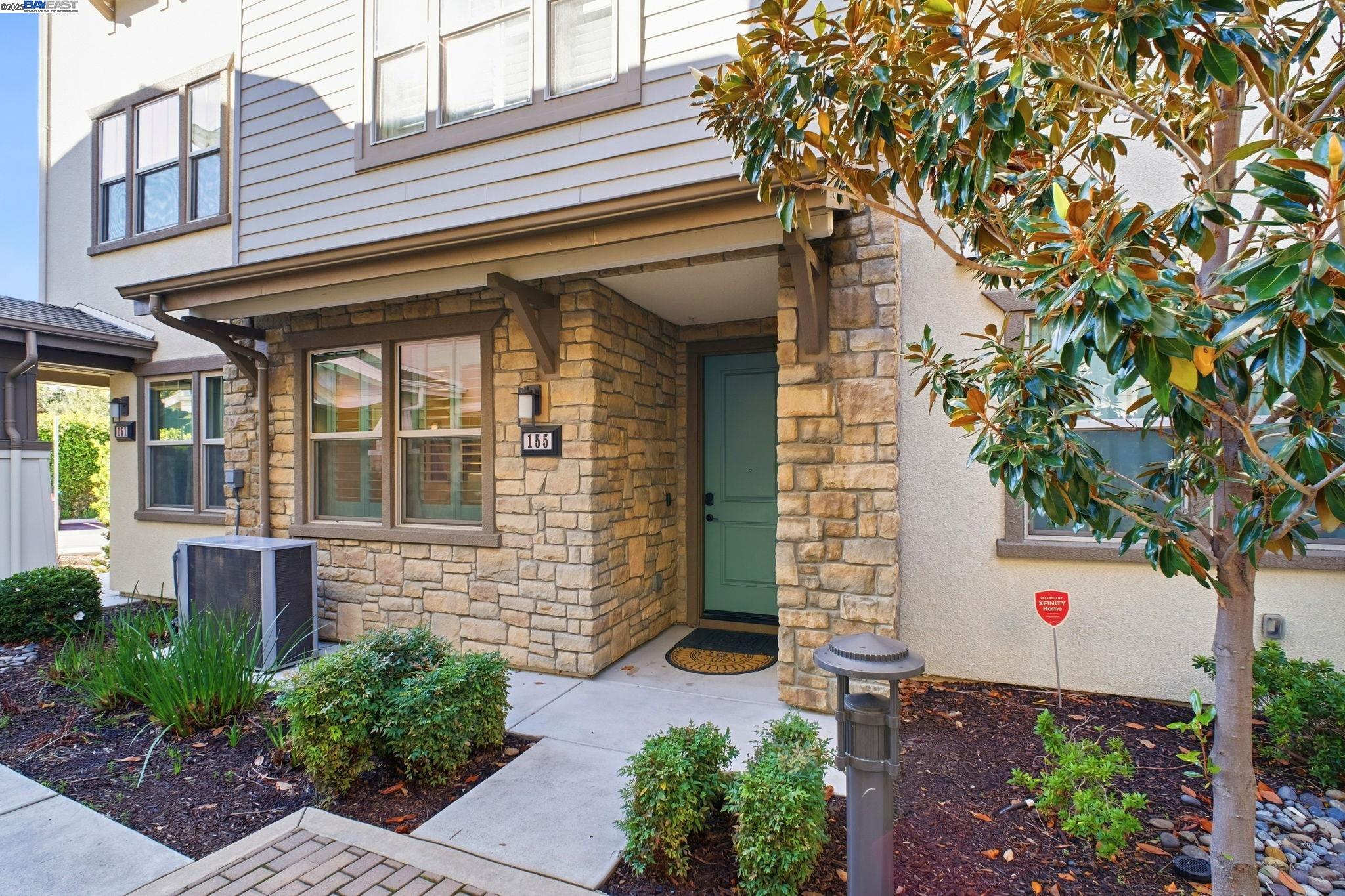 Fremont, California, 94539, United States, 3 Bedrooms Bedrooms, ,3 BathroomsBathrooms,Residential,For Sale,1995689